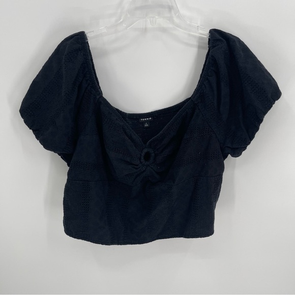 Torrid Women’s Plus Size 2 2X Black Eyelet Cotton Keyhole Off shoulder top - Picture 13 of 13
